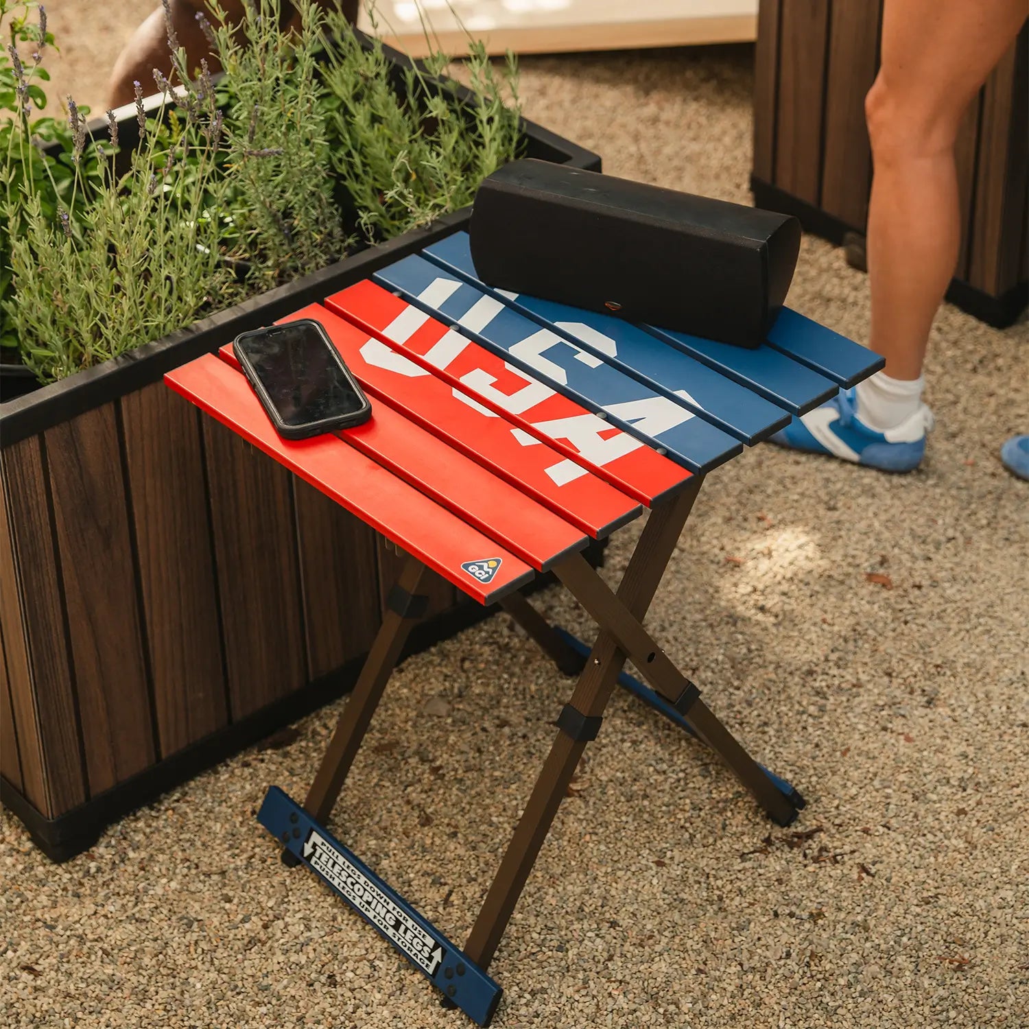 Portable Staging Compact Camp Table 20 - USA Anniversary Deluxe - Choice 757 - Master Outdoor Kitchen Station for Tailgating & BBQ Detail