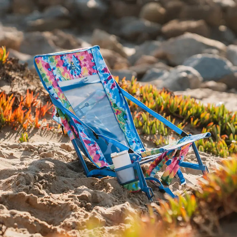 Sand-Friendly Everywhere Chair 2 - Choice 656 - Low-Profile Reclining Beach Chair with Backpack Straps Detail