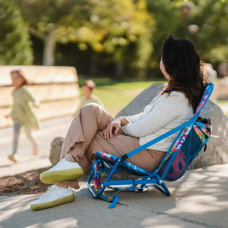 Sand-Friendly Everywhere Chair 2 - Choice 656 - Low-Profile Reclining Beach Chair with Backpack Straps Detail