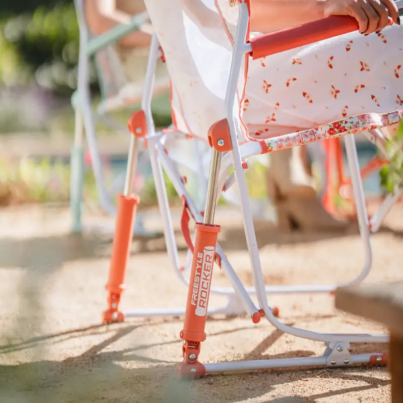 Heavy-Duty Freestyle Freestyle Rocker - Choice 711 - Heavy-Duty Kickback Rocker with Beverage Holder Detail