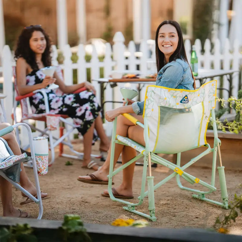 Heavy-Duty Freestyle Freestyle Rocker - Choice 711 - Heavy-Duty Kickback Rocker with Beverage Holder Detail