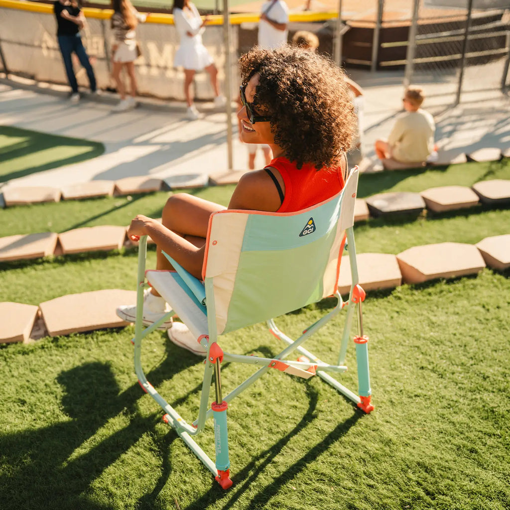 Heavy-Duty Freestyle Freestyle Rocker - Choice 711 - Heavy-Duty Kickback Rocker with Beverage Holder Detail