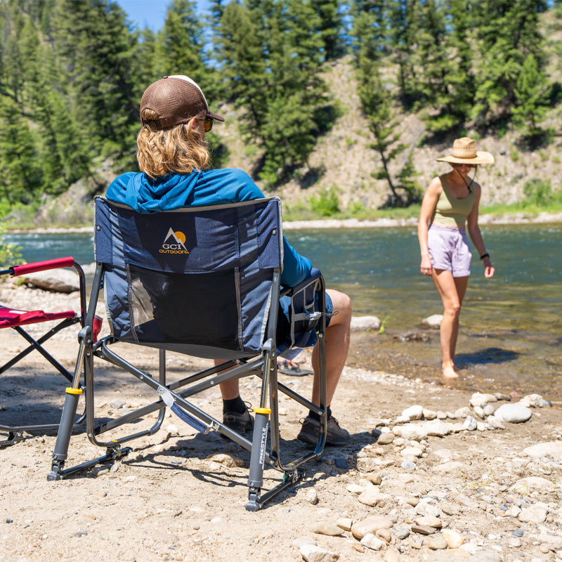 Luxury Camp Freestyle Rocker XL - Choice 552 - Heavy-Duty Kickback Rocker with Beverage Holder Detail