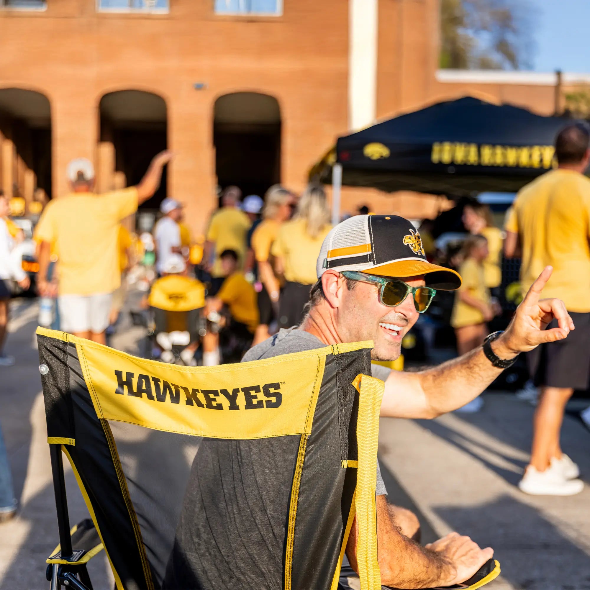 Heavy-Duty Freestyle College Comfort Pro Rocker - Iowa Hawkeyes - Choice 249 - Heavy-Duty Kickback Rocker with Beverage Holder Detail